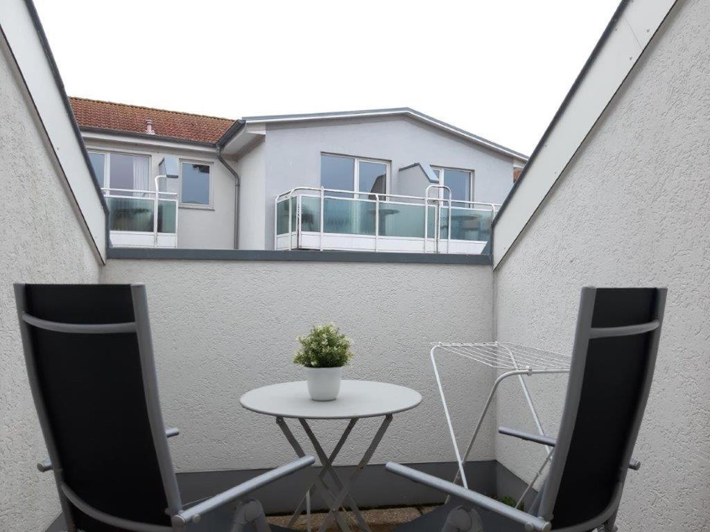 Appartementanlage Yachthafenresidenz Kuehlungsborn Luaran gambar